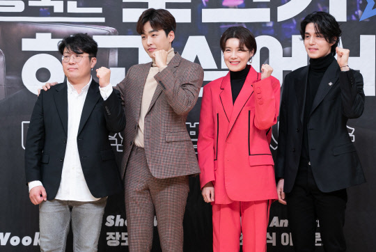 왼쪽부터 소형석 PD, 조정식 아나운서, 장도연, 이동욱 (사진=박동욱 기자 fufus@)